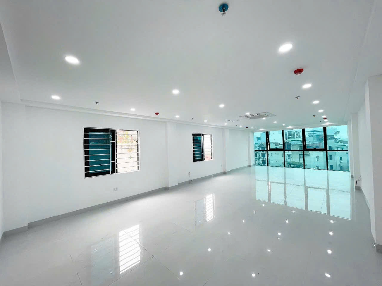 TIẾT KIỆM VÀ AN TOÀN