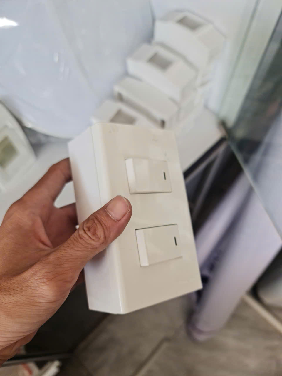 Full - Bệ 2 Công Tắc